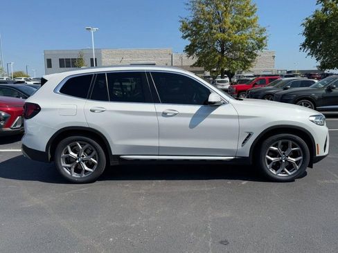 Used 2023 BMW X3 xDrive30i w/ Premium Package image 2