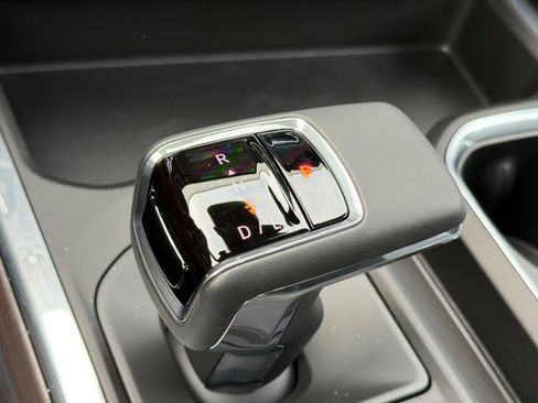 New 2026 GMC Sierra 1500 SLT w/ SLT Premium Package image 19