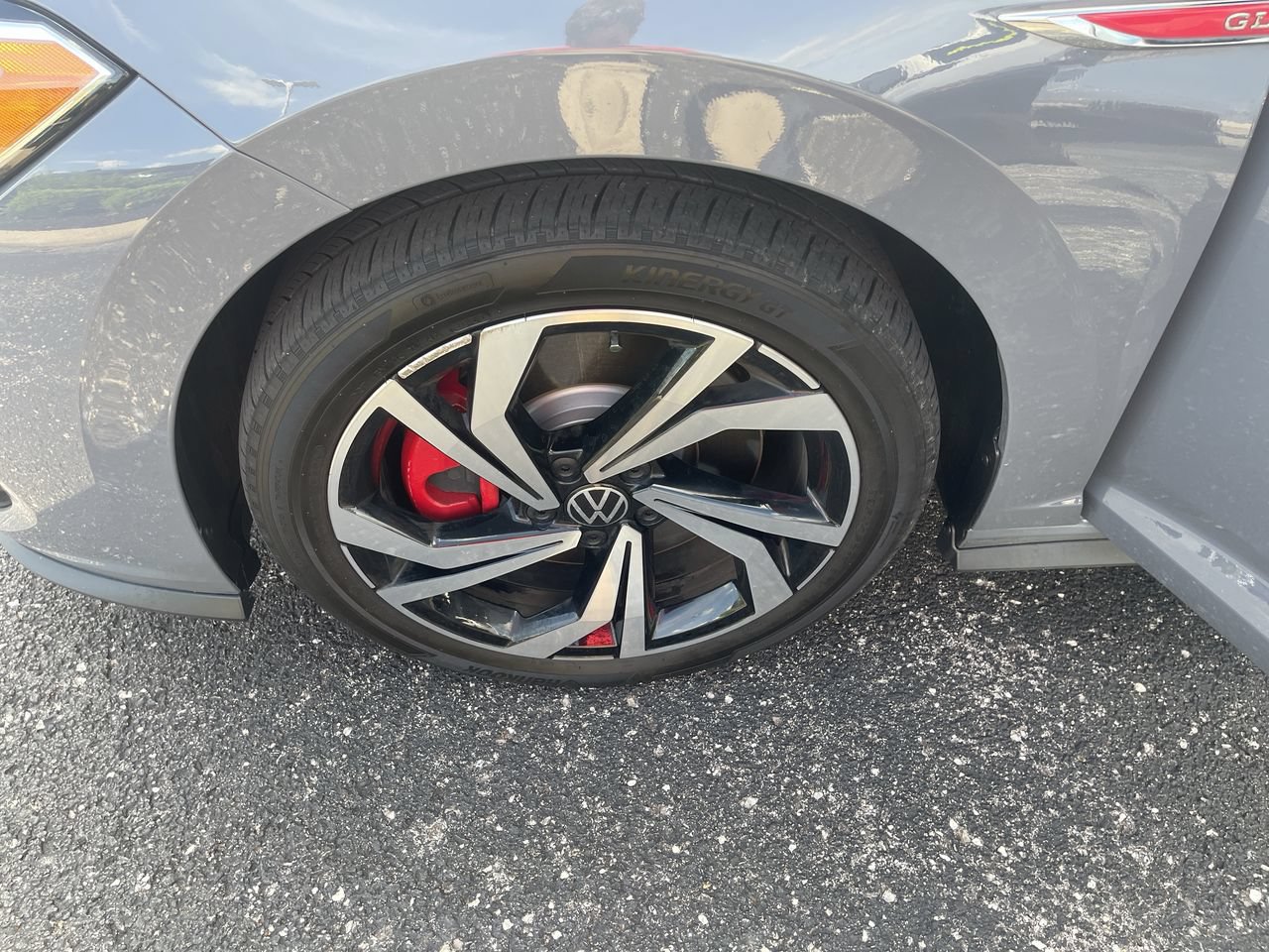 Used 2024 Volkswagen Jetta GLI Autobahn FWD image 32