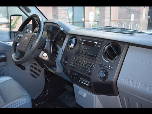 Used 2016 Ford F250 XL image 25
