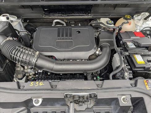 Used 2023 GMC Acadia SLT image 24