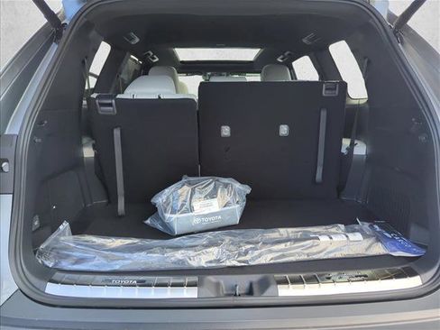 New 2026 Toyota Grand Highlander AWD Hybrid image 26