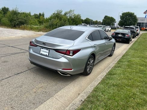 Used 2022 Lexus ES 350 w/ Premium Package FWD image 4