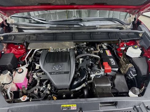 Used 2023 Toyota Highlander XLE AWD/4WD image 31