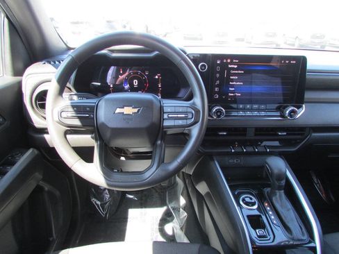 Used 2023 Chevrolet Colorado W/T w/ Advanced Trailering Package AWD/4WD image 20