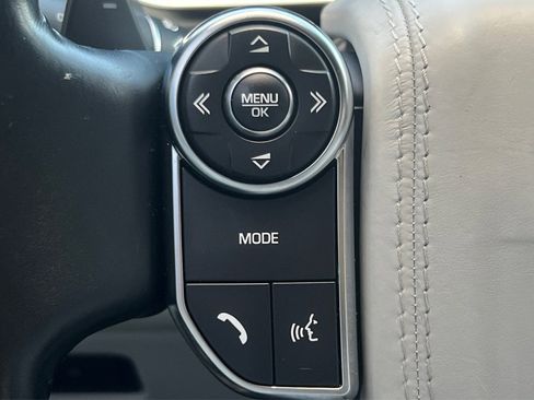 Used 2016 Land Rover Range Rover HSE AWD/4WD image 29