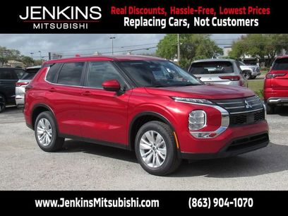New 2026 Mitsubishi Outlander ES