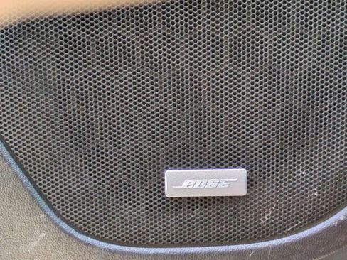 Certified 2023 GMC Acadia SLT image 25