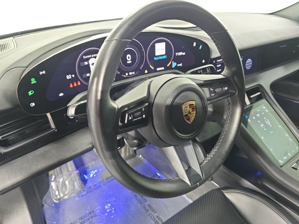Used 2024 Porsche Taycan RWD image 4