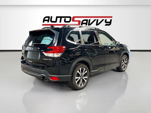 Used 2023 Subaru Forester Limited AWD/4WD image 7