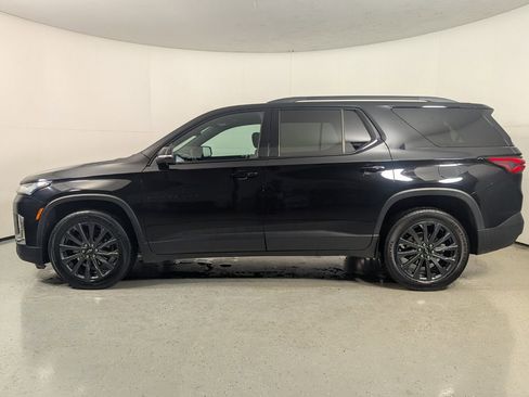 Used 2023 Chevrolet Traverse RS image 4