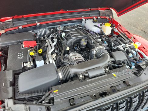 New 2025 Jeep Gladiator Willys image 21