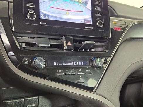 Used 2023 Toyota Camry LE image 20