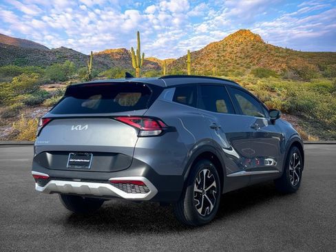 Certified 2025 Kia Sportage EX w/ Premium Package FWD image 9