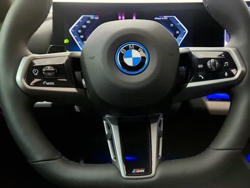 Used 2024 BMW i5 eDrive40i w/ M Sport Package RWD image 59