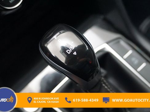 Used 2024 Volkswagen Taos SE image 24