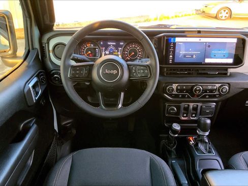 Used 2024 Jeep Wrangler Sport S image 6