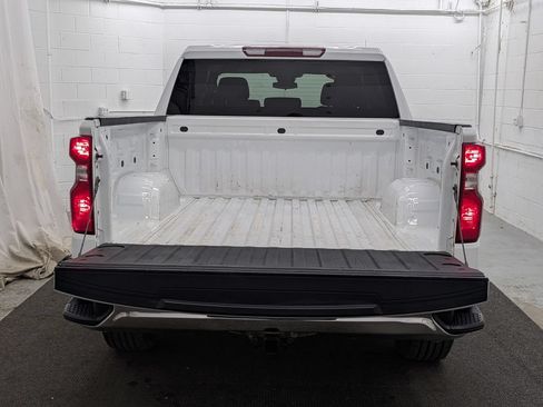 Used 2023 Chevrolet Silverado 1500 LT AWD/4WD image 13