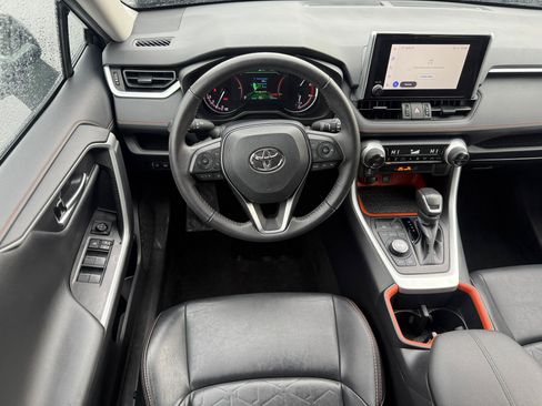 Used 2024 Toyota RAV4 Adventure image 18