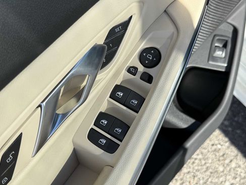 New 2026 BMW 330i Sedan w/ Convenience Package image 12