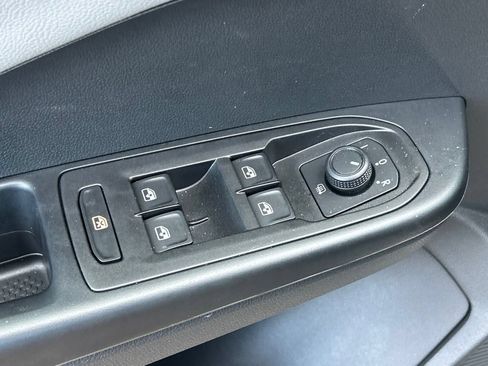 Certified 2023 Volkswagen Taos SEL AWD/4WD image 20