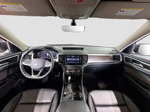 Used 2022 Volkswagen Atlas SE image 16