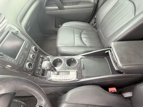 Used 2017 Buick Enclave Leather image 15