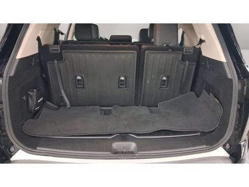 Used 2025 Nissan Pathfinder SL w/ Cargo Package FWD image 26