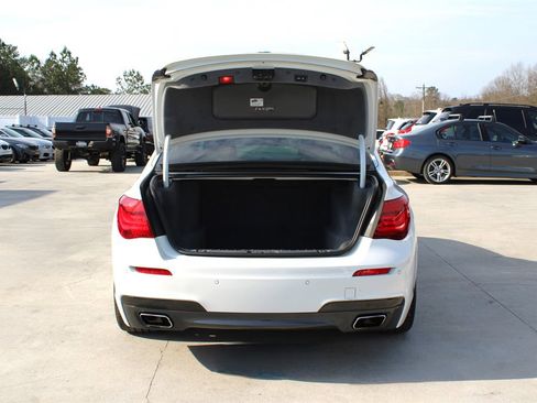 Used 2014 BMW 750Li image 34