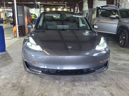 Used 2021 Tesla Model 3 Standard Range Plus image 2