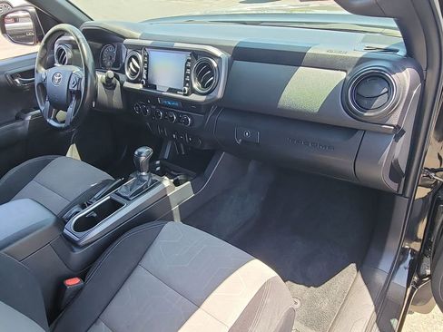 Used 2023 Toyota Tacoma TRD Off-Road AWD/4WD image 26