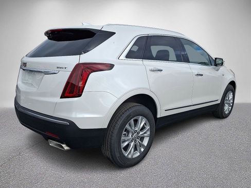 New 2026 Cadillac XT5 Luxury image 4