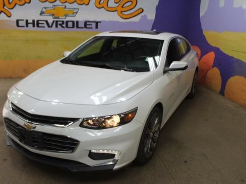 Used 2016 Chevrolet Malibu Premier FWD image 4