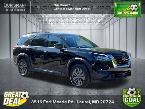 Used 2025 Nissan Pathfinder SV FWD image 1