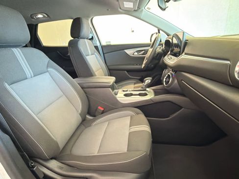 Used 2025 Chevrolet Blazer LT FWD image 26