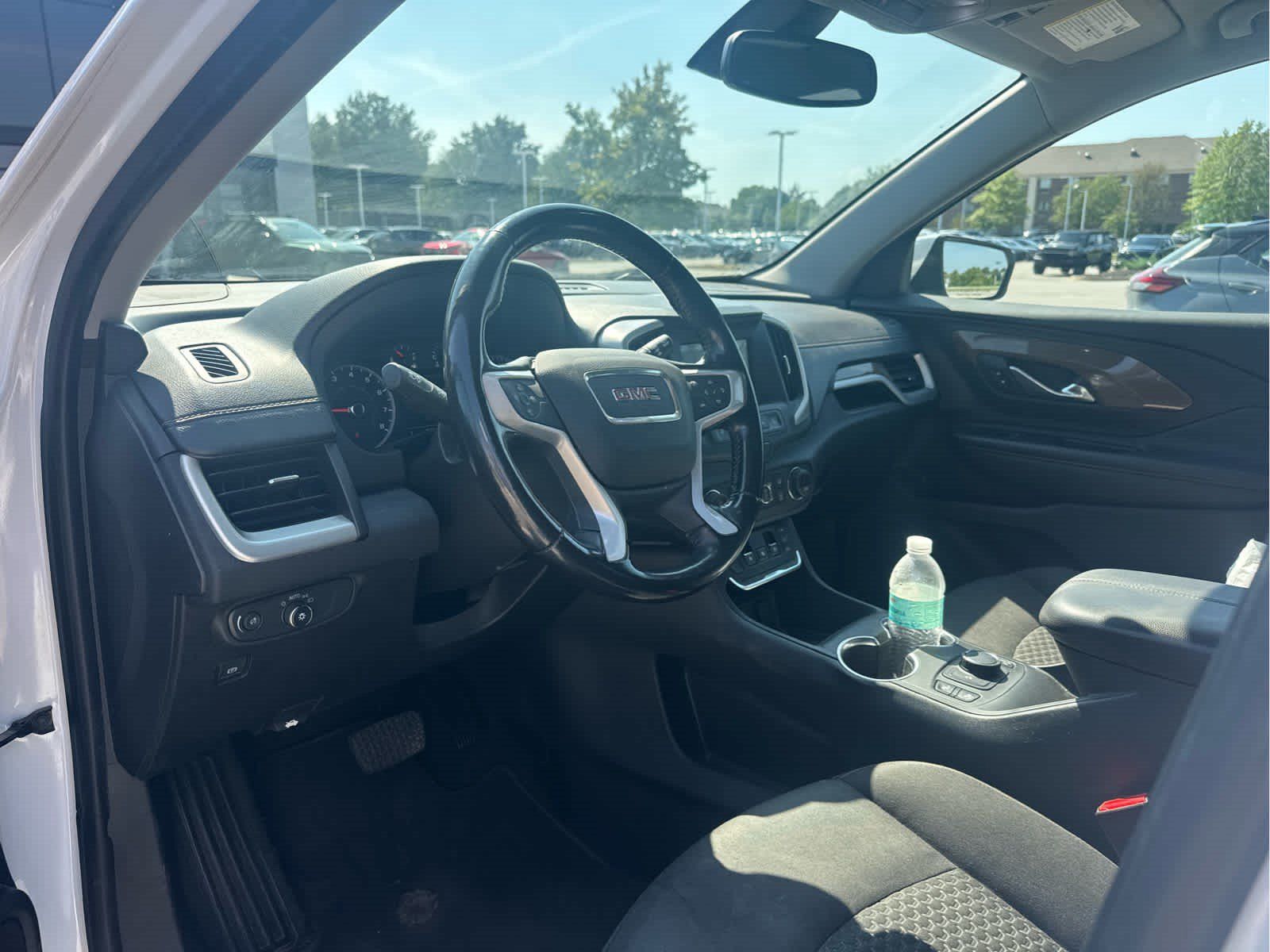 Used 2018 GMC Terrain SLE w/ Driver Convenience Package FWD image 6