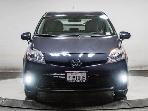 Used 2013 Toyota Prius Three image 2