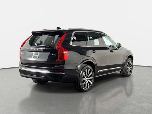 Used 2025 Volvo XC90 B6 Plus AWD/4WD image 3