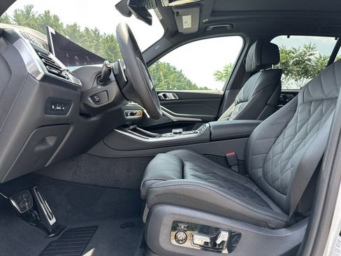 New 2026 BMW X5 M60i w/ Executive Package image 16