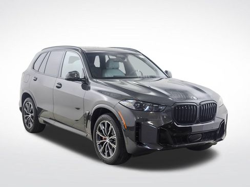 New 2026 BMW X5 xDrive40i w/ M Sport Package AWD/4WD image 7