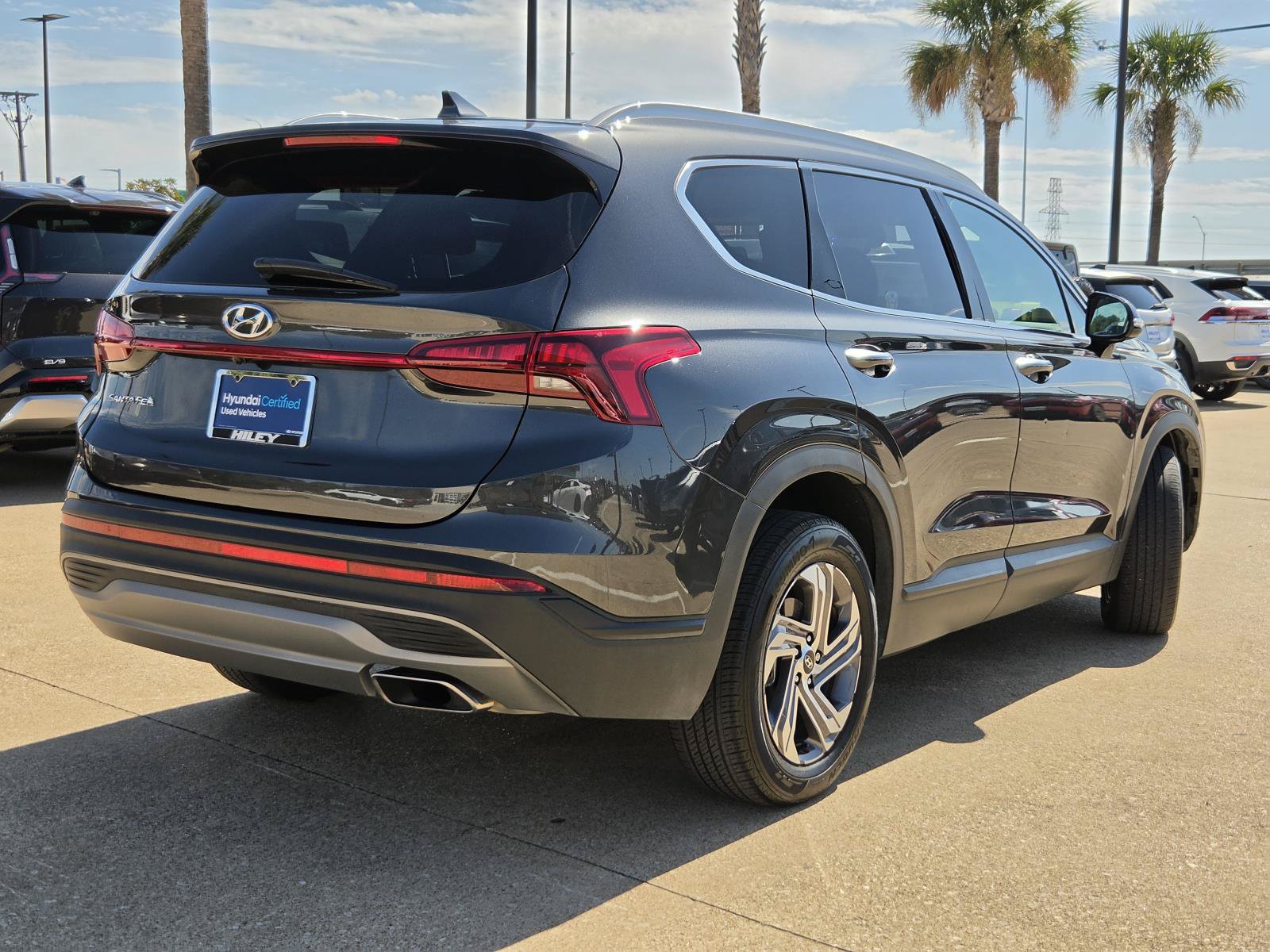 Certified 2023 Hyundai Santa Fe SEL FWD image 4