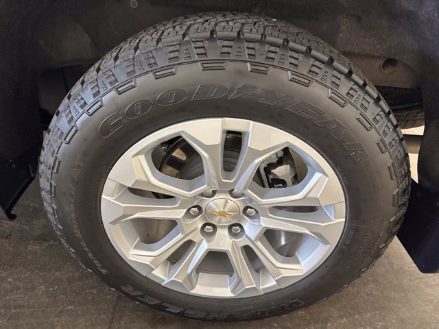 Used 2026 Chevrolet Silverado 1500 LTZ AWD/4WD image 11
