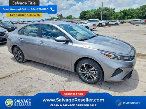 Used 2024 Kia Forte LXS w/ LXS Technology Package FWD image 5
