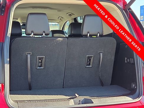 Used 2022 GMC Acadia Denali image 9