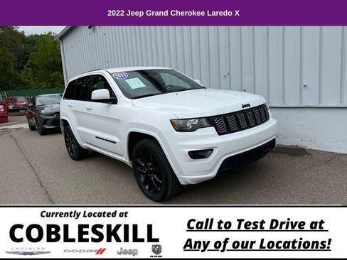 Used 2022 Jeep Grand Cherokee Laredo X image 4