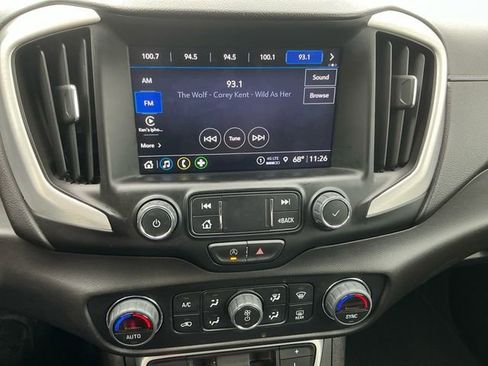 Used 2024 GMC Terrain SLT image 22