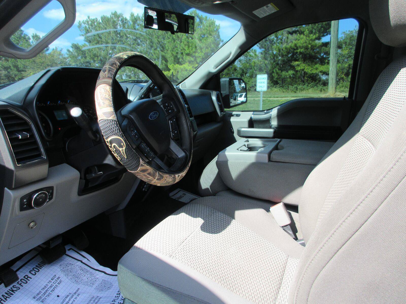 Used 2017 Ford F150 XLT AWD/4WD image 10