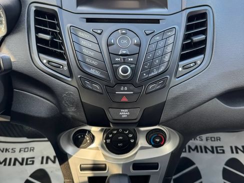 Used 2019 Ford Fiesta SE FWD image 40