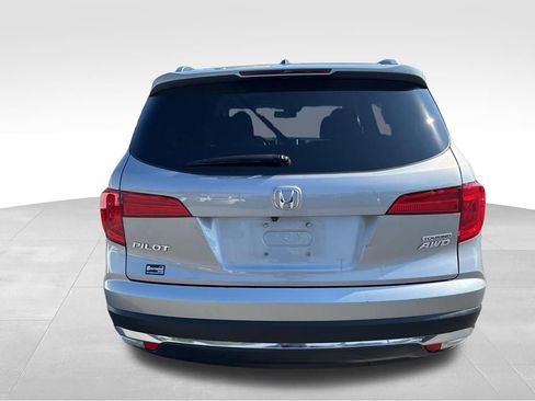 Used 2017 Honda Pilot Touring image 4