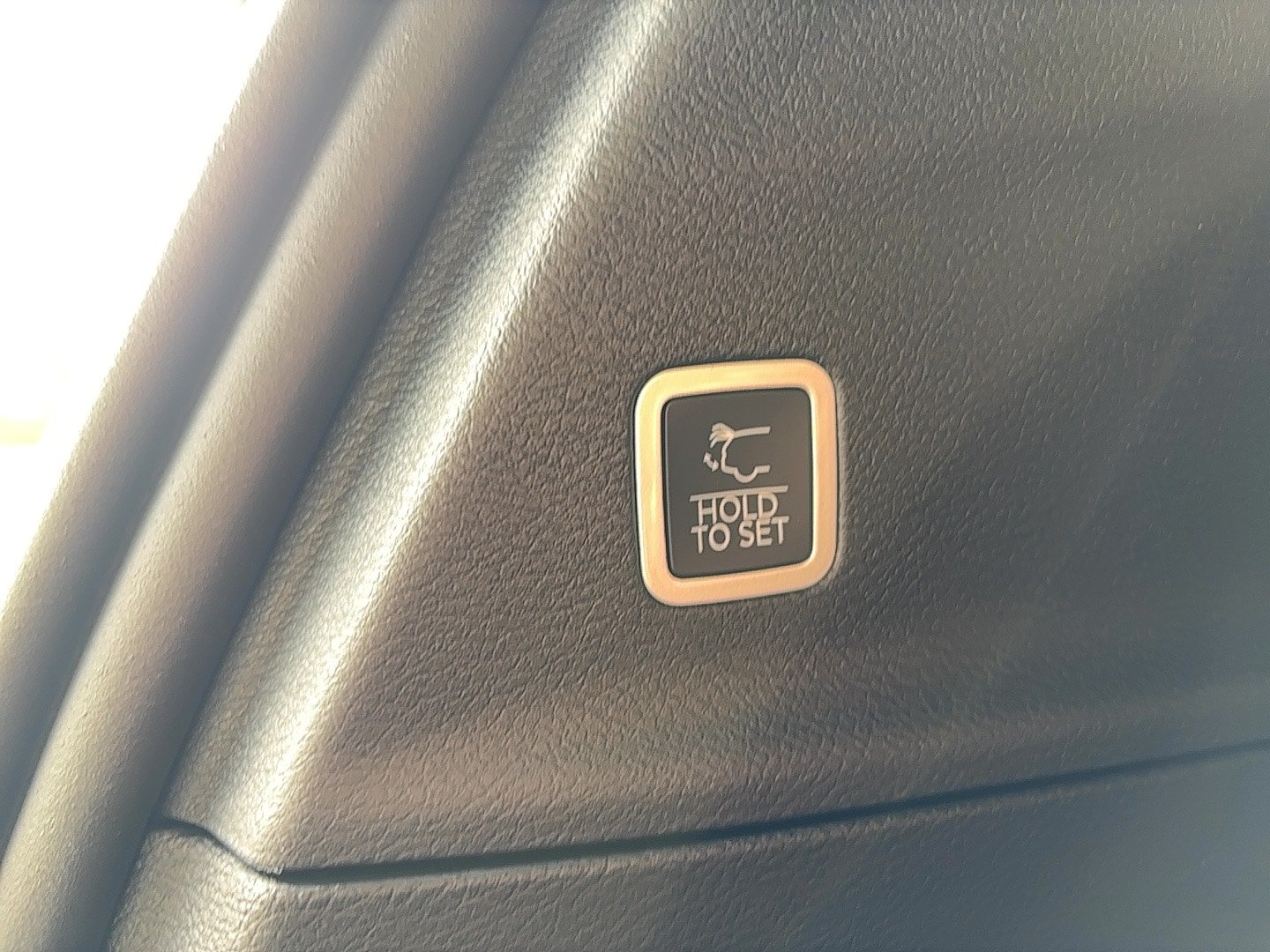 New 2027 Chrysler Pacifica Select AWD/4WD image 17
